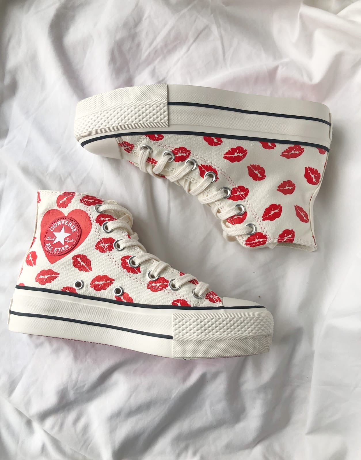 Taylor Platform Kiss