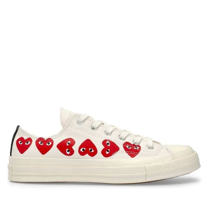 Commes Low Hearts