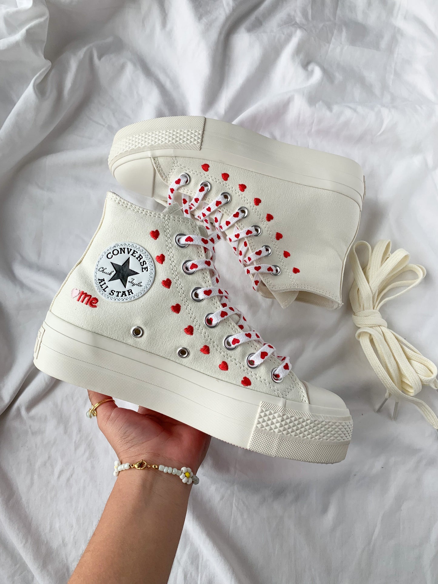 Converse Me hearts