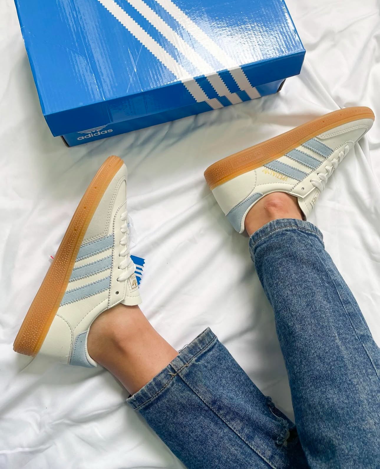 Spezial Skyblue
