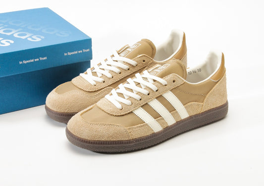 Spezial Sneakers