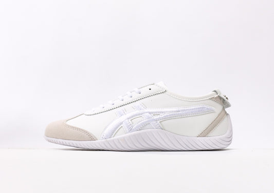 Onitsuka Tiger/ Asics