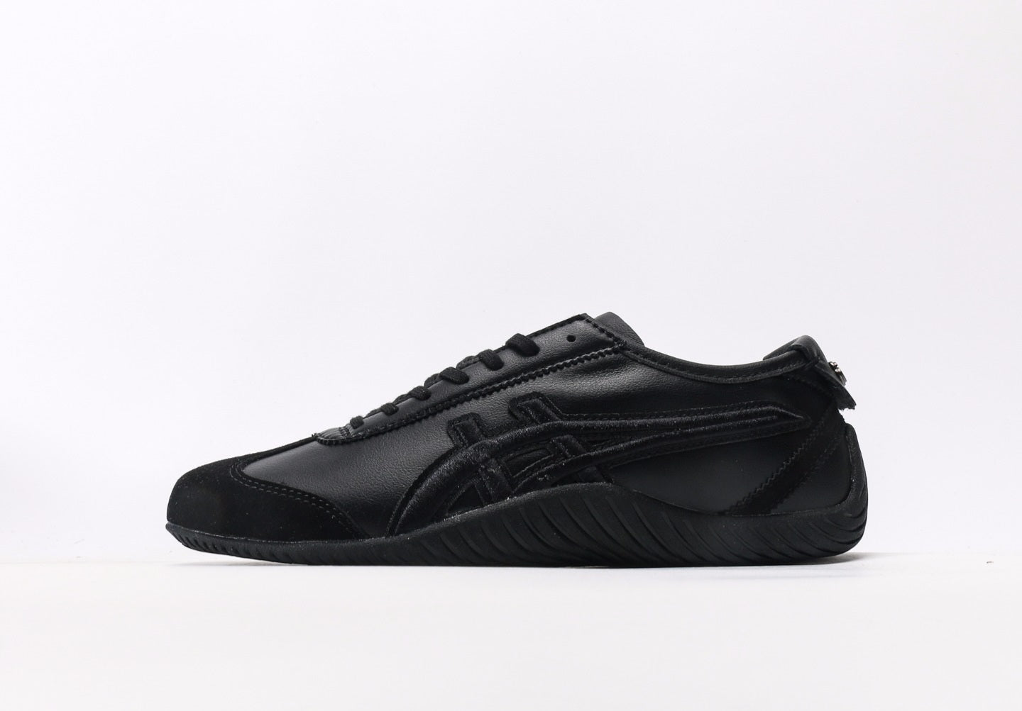 Onitsuka Tiger/ Asics