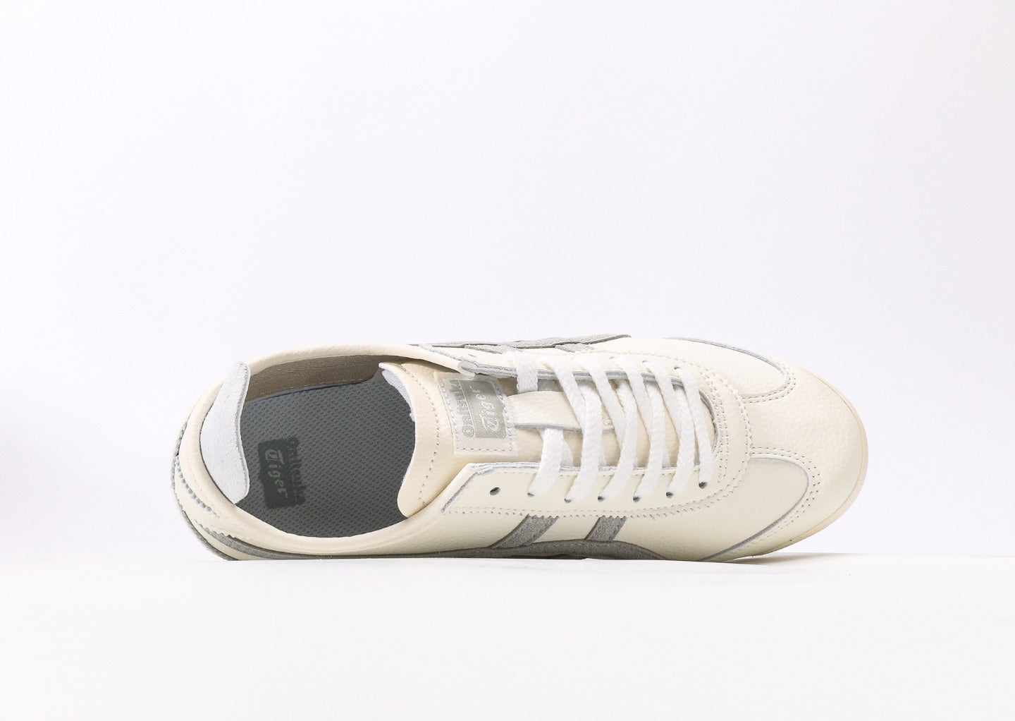 Onitsuka Tiger/ Asics